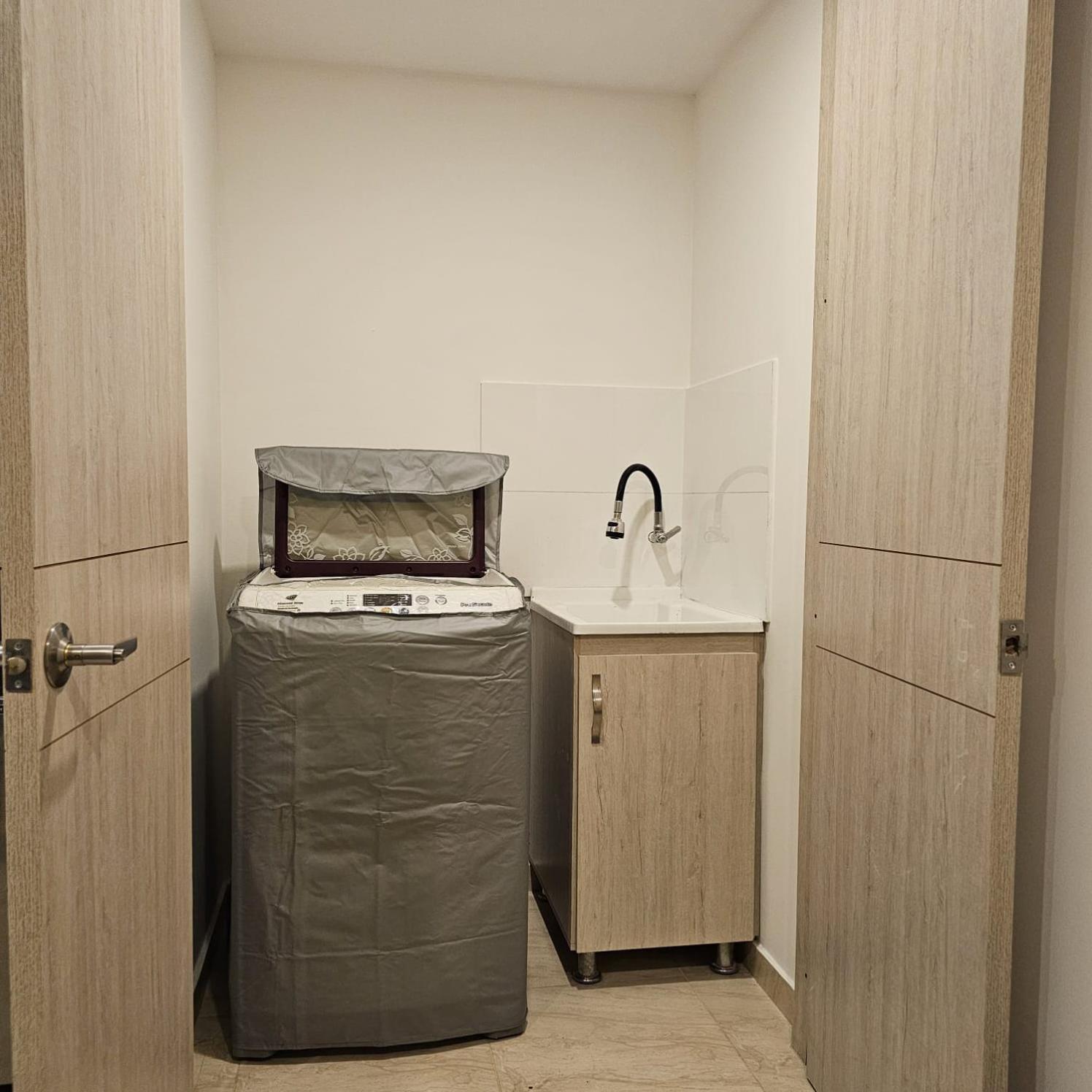 Restrepo Apartamento *